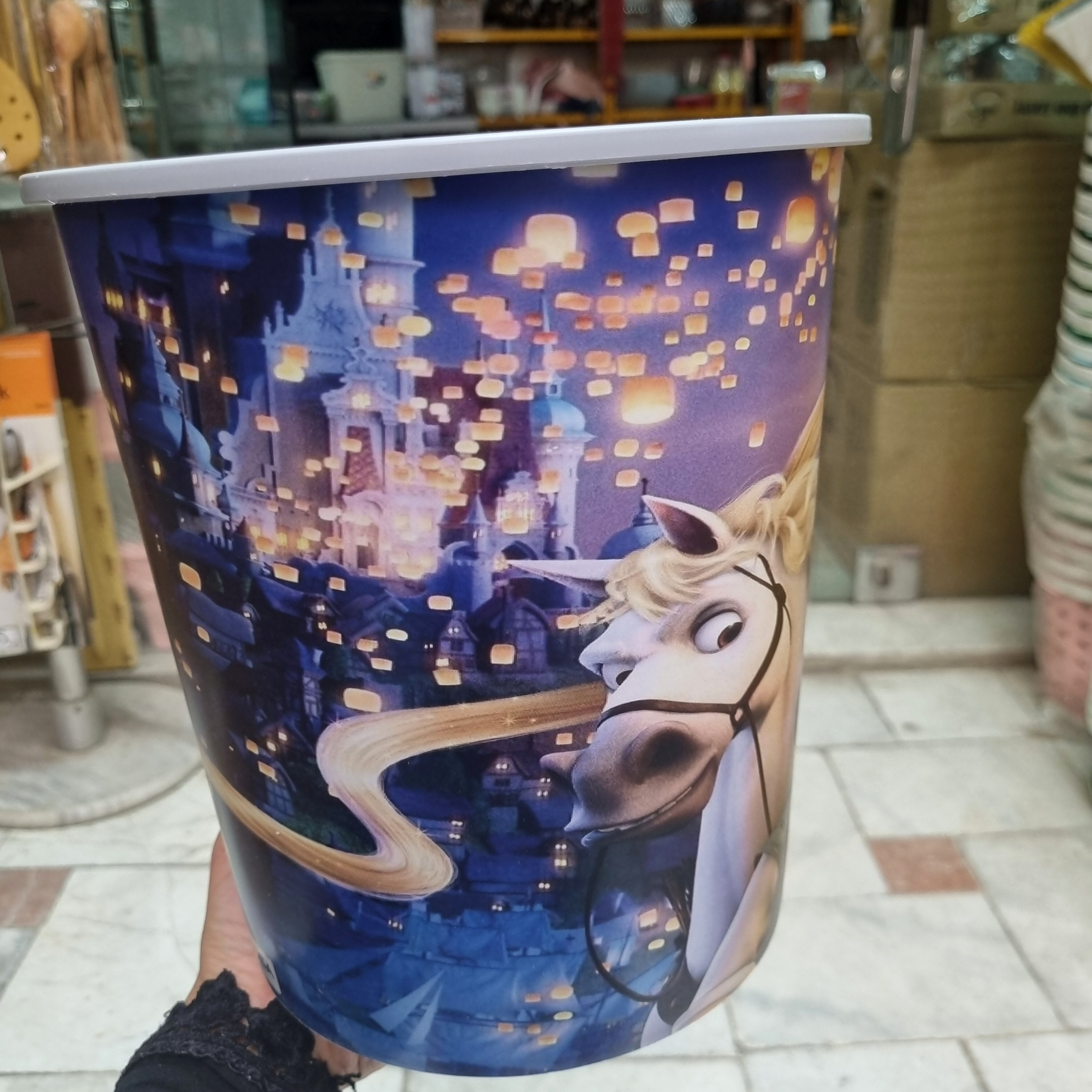 سطل کاغذی طرح گیسو کمند